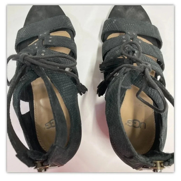 UGG Womens 1015067 Yasmin Snake Gladiator Wedge Sandal Black Leather Size 6 - Picture 4 of 8